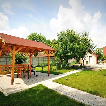 Apartments Svetlica Backi Petrovac Eksteriør bilde